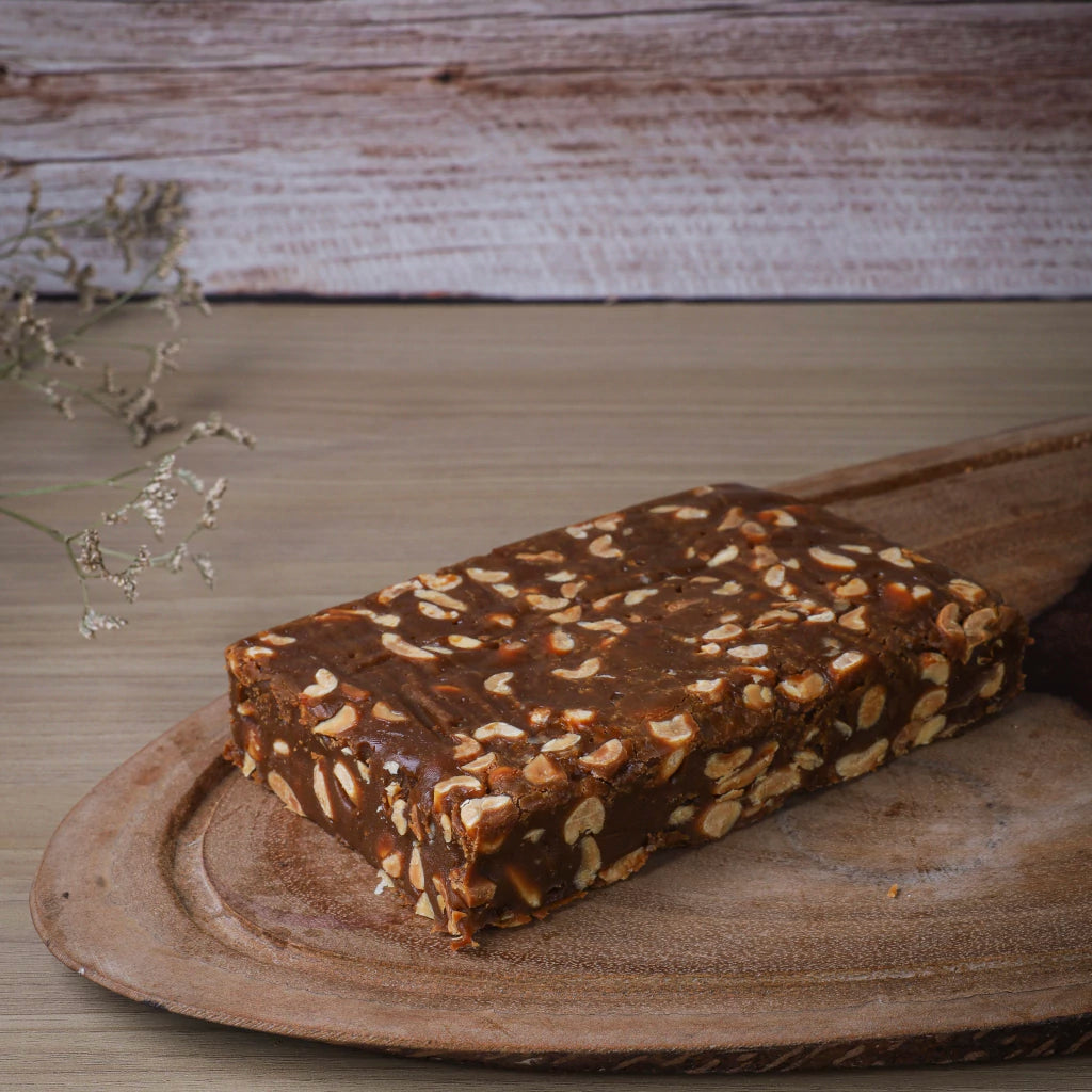 Pingo de Leite com Amendoim