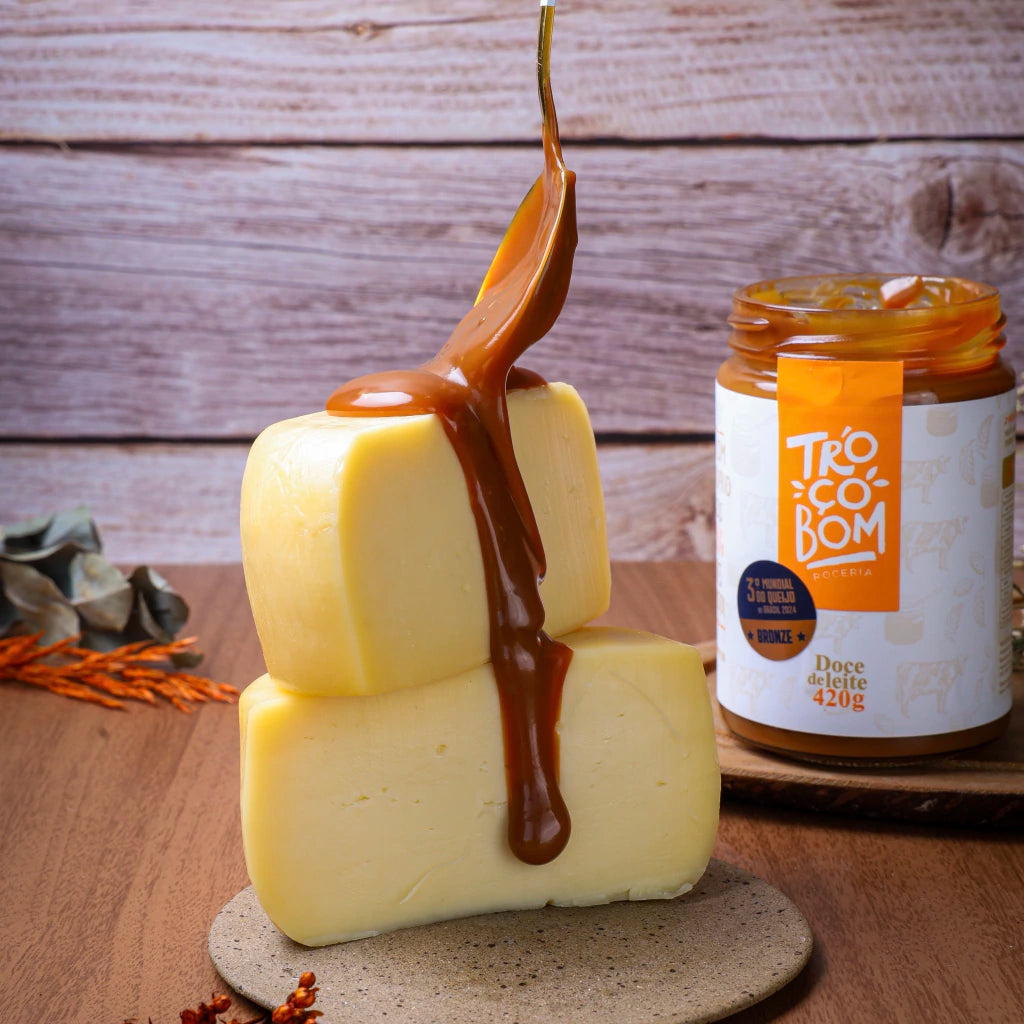 Kit Lampião & Maria Bonita - Queijo Meia Cura Troço Bom + Doce de Leite Troço Bom