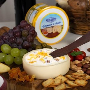 Queijo Recheado com Requeijão, Damasco e Avelã - 330g