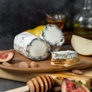 Queijo Artesanal De Cabra com Cinza de Alecrim- Peça 150G